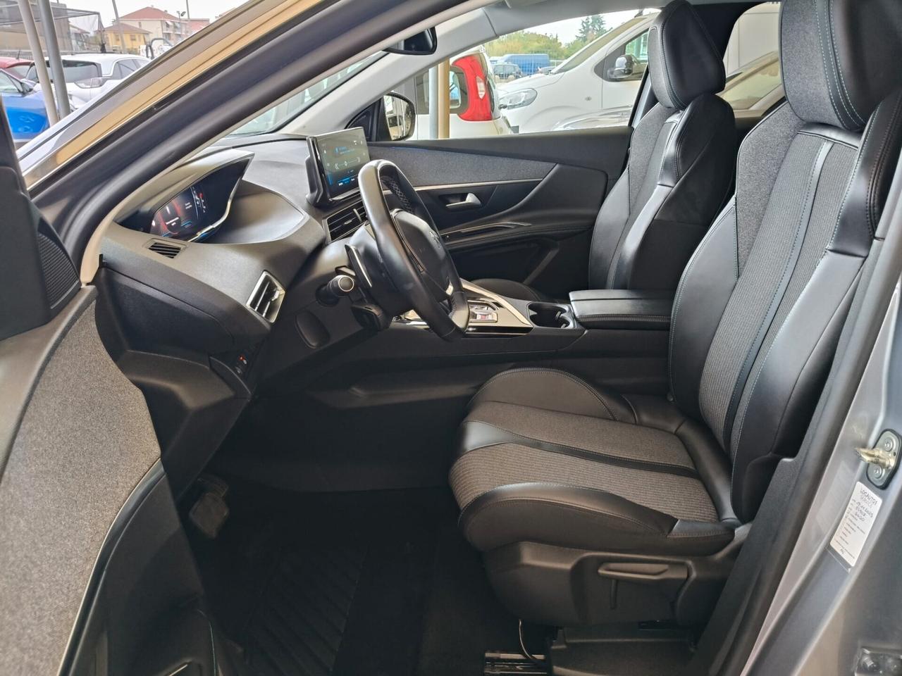 Peugeot 3008 PureTech Turbo 130 S&S EAT8 allure