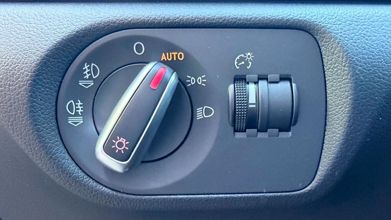 Audi Q3 2.0 TDI 177 CV quattro S tronic Business Plus