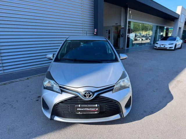 TOYOTA Yaris 1.0 5 porte Active OK NEOPATENTATI