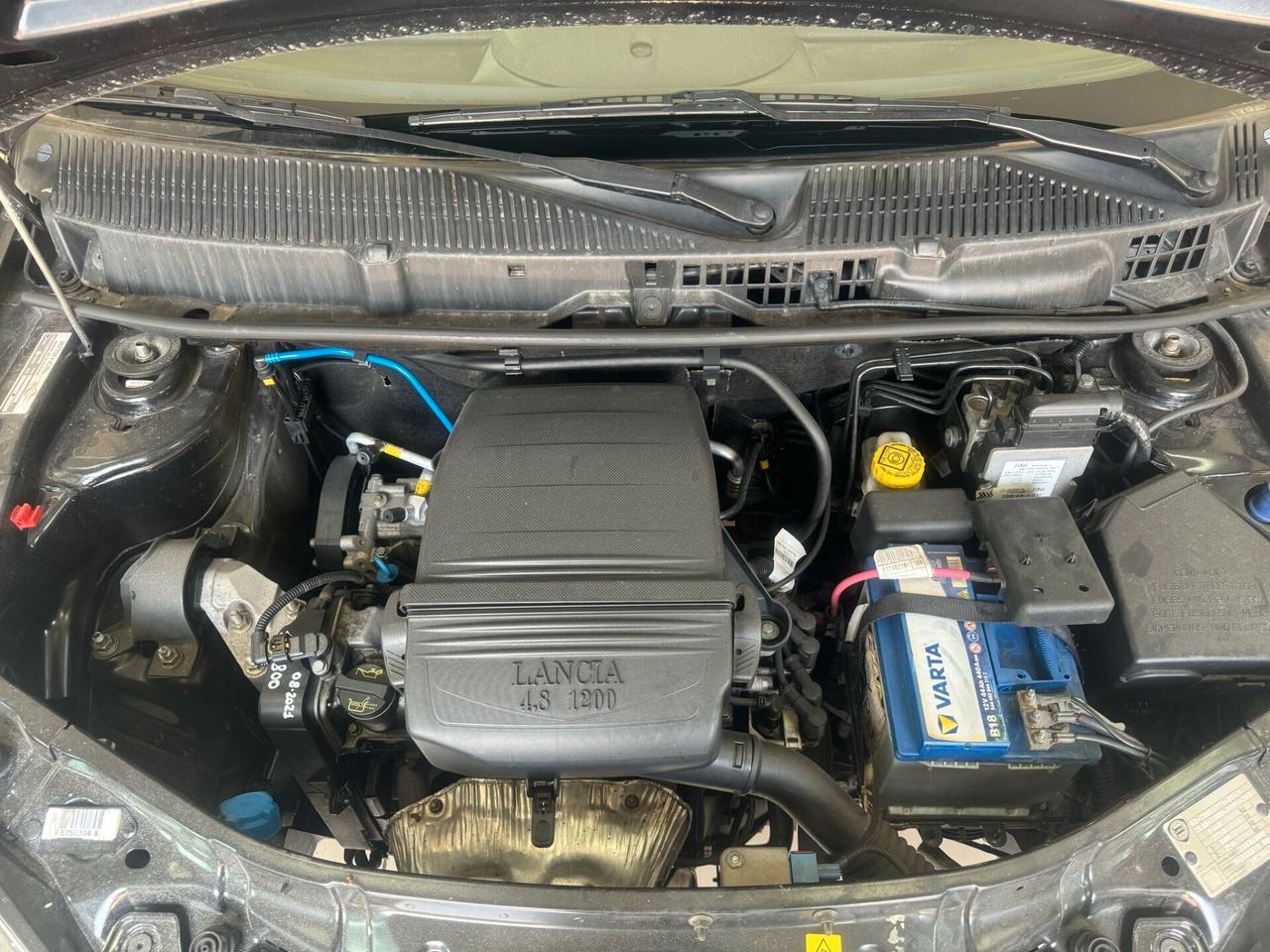 Lancia Ypsilon 1.2 Momo Design Full Opt