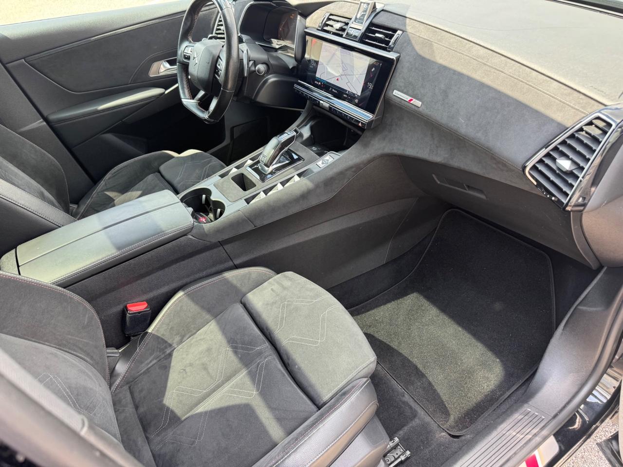 Ds 7 Crossback HDi 180 aut. PERFORMANCE LINE