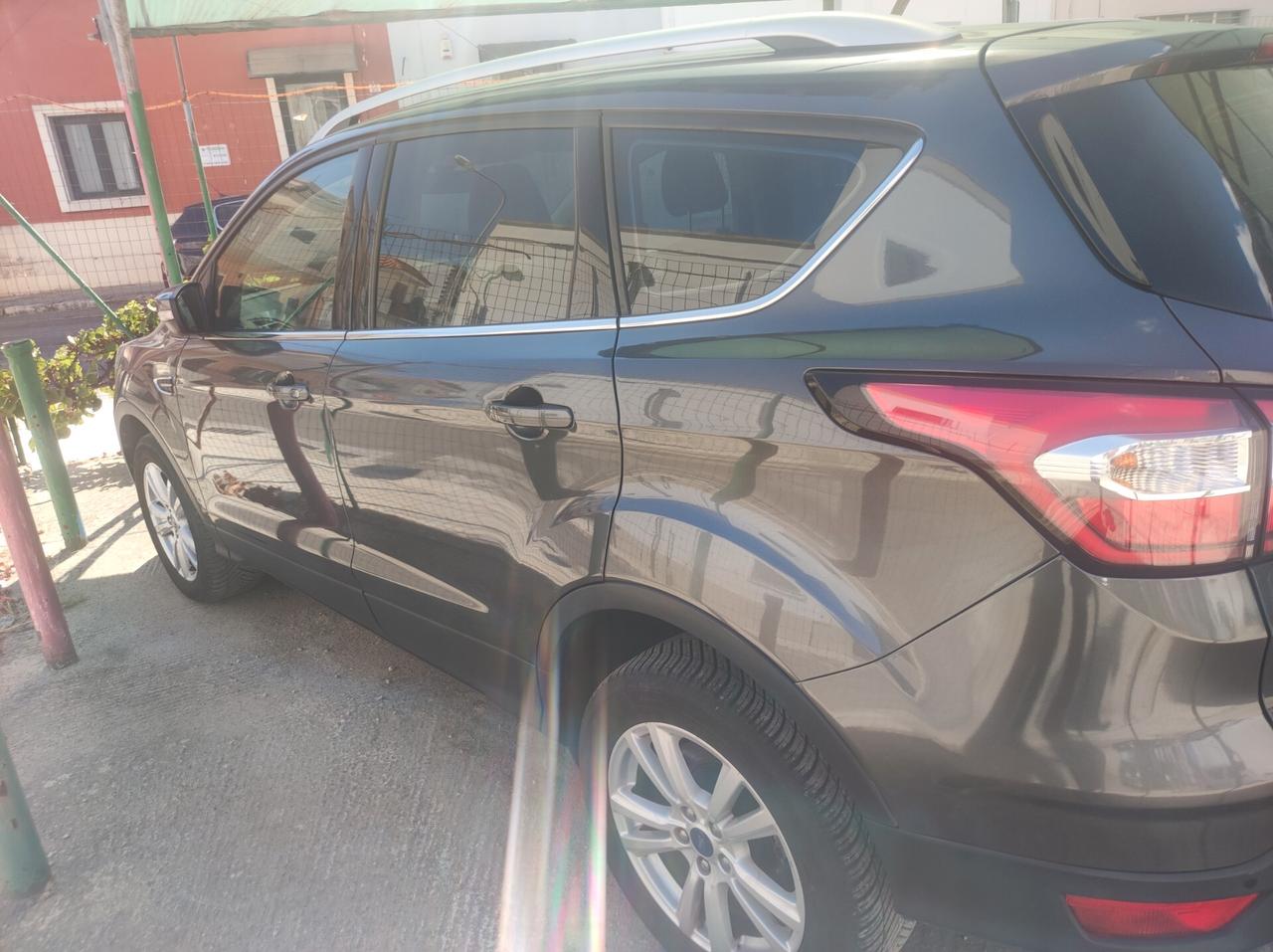 Ford Kuga 1.5 TDCI 120 CV S&S 2WD Titanium