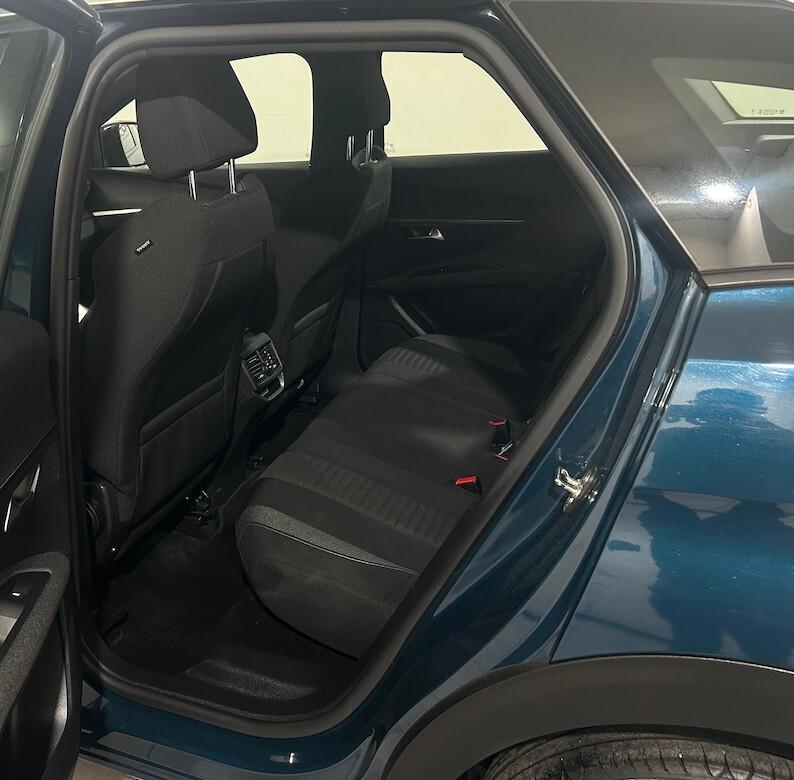 Peugeot 3008 BlueHDi 130 S&S Pack BUSINESS