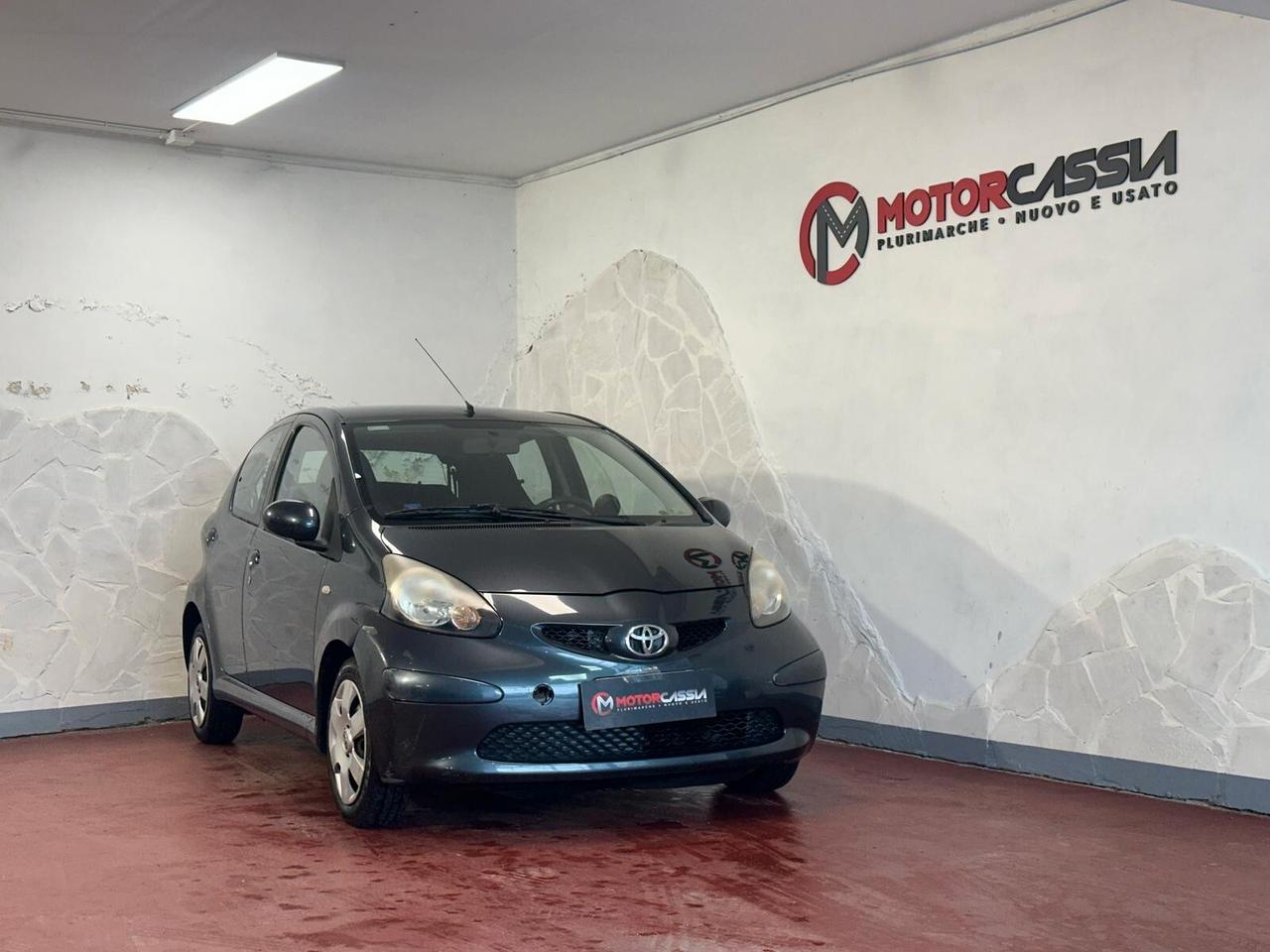 Toyota Aygo 1.0 12V VVT-i 5 porte UNICOPROPRIETARIO