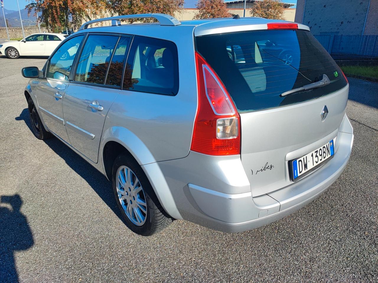 Renault Megane Mégane 1.5 dCi/105CV Grandtour Serie Speciale Exception