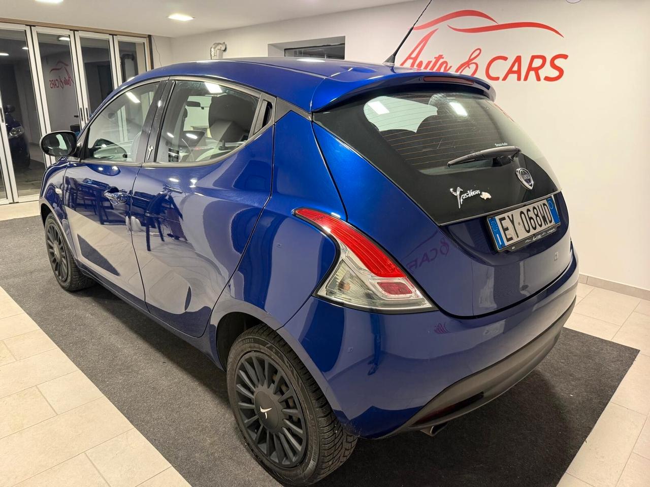 Lancia Ypsilon 1.2 69 CV 5 porte GPL Ecochic Elefantino 2015