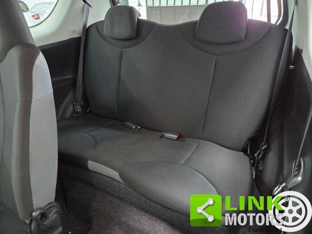 TOYOTA Aygo Active Connect GARANZIA NEOPATENTATI