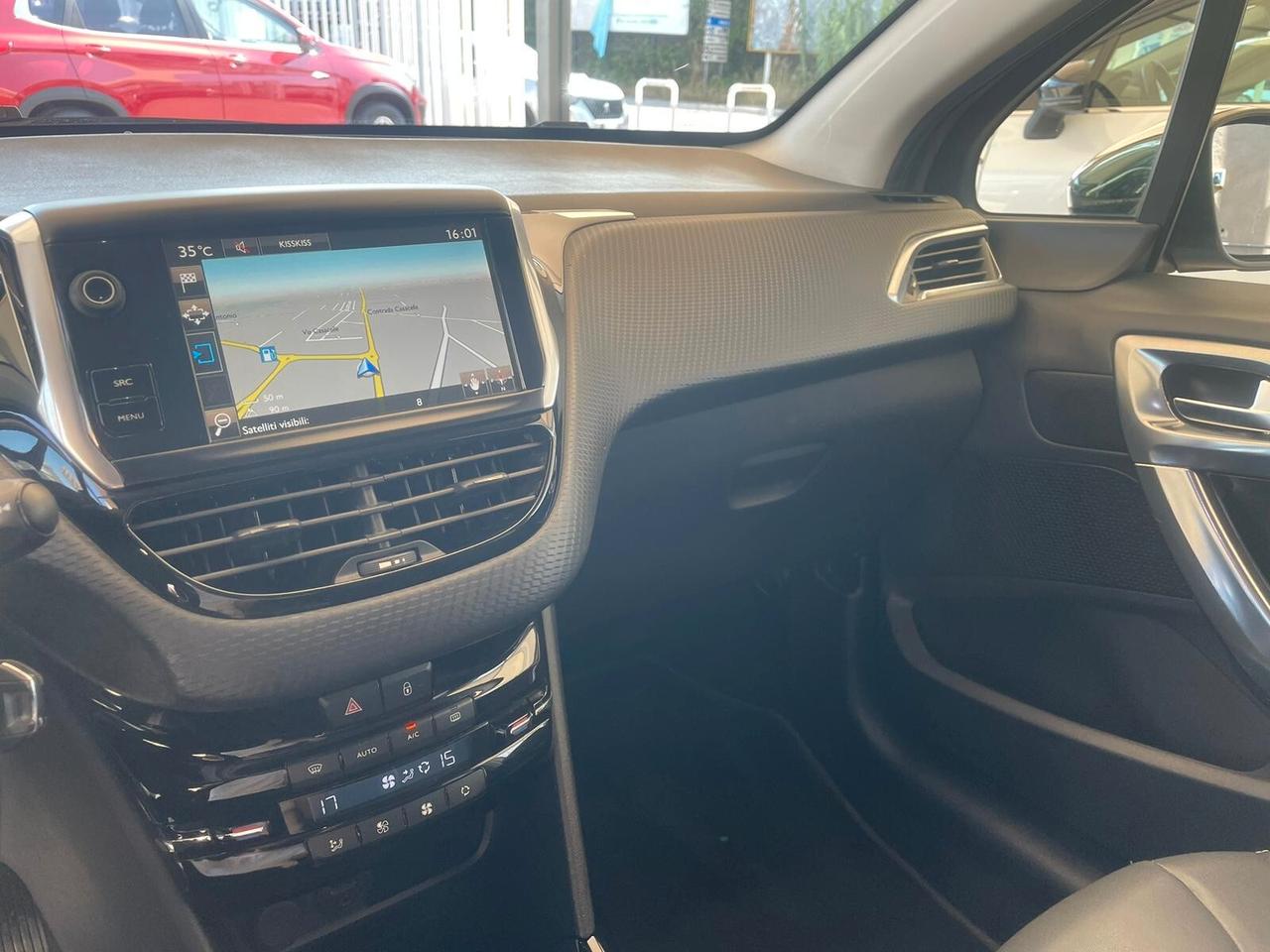 Peugeot 2008 BlueHDi 100 Allure