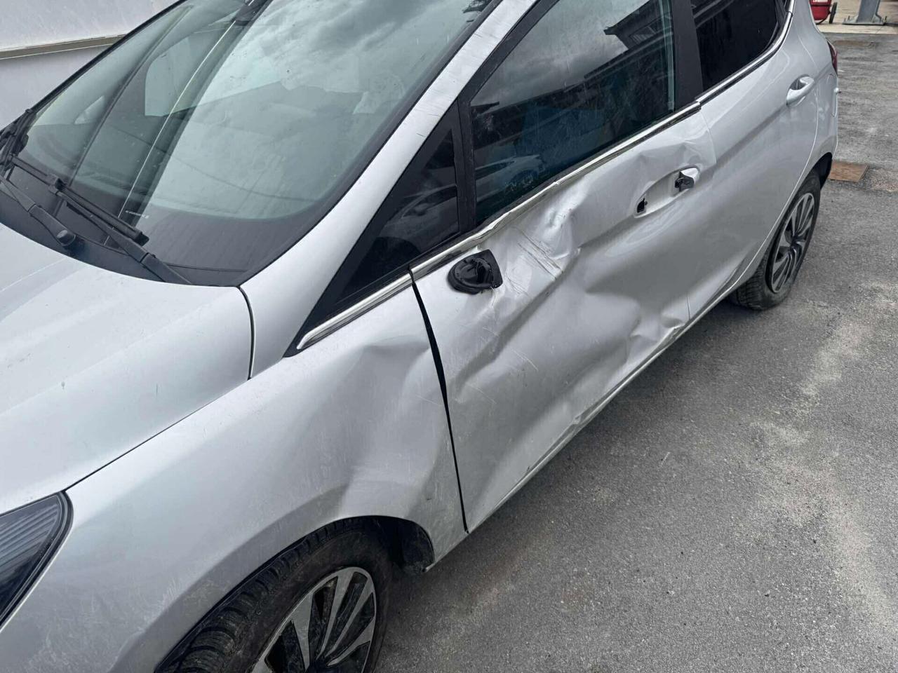 Ford Fiesta 1.1 75 CV 5 porte Titanium-2022