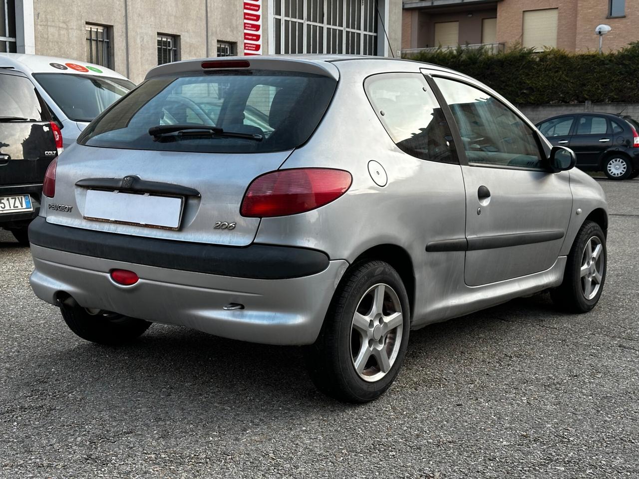 Peugeot 206 1.1 3p. XT