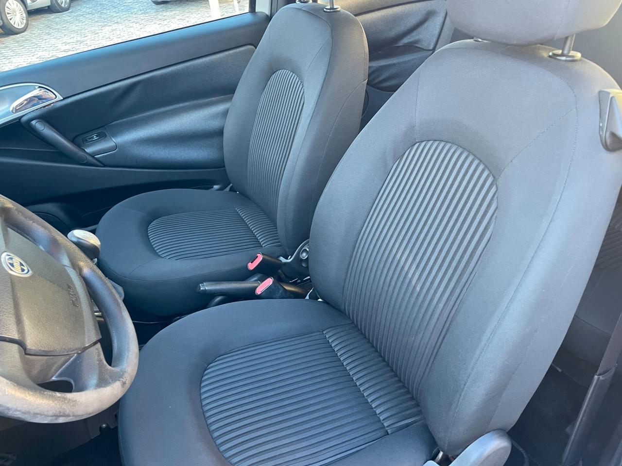 Lancia Ypsilon 1.2 69 CV Diva KM REALI IDONEA NEOPATENTATI