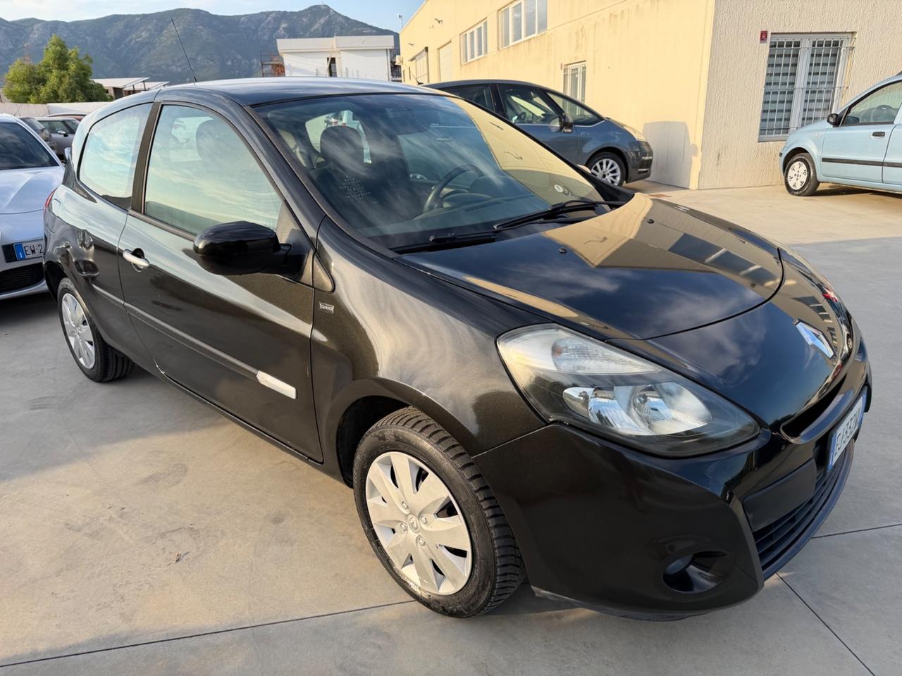 Renault Clio 1.2 benzina 2011