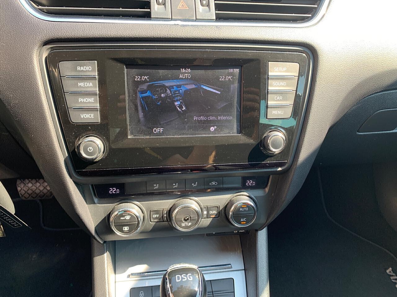 Skoda Octavia 1.6 TDI 105 CV DSG