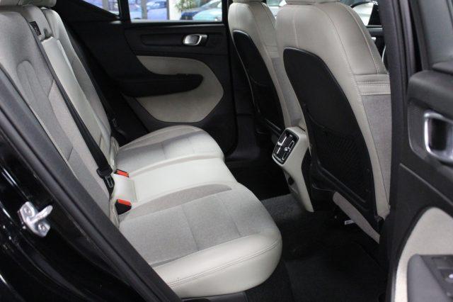 VOLVO XC40 2.0 D3 150 CV Momentum Pro Automatica