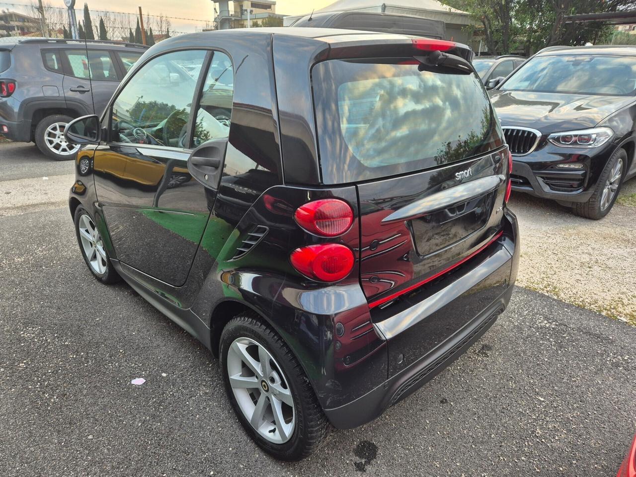 Smart ForTwo 1000 45 kW MHD coupé pure