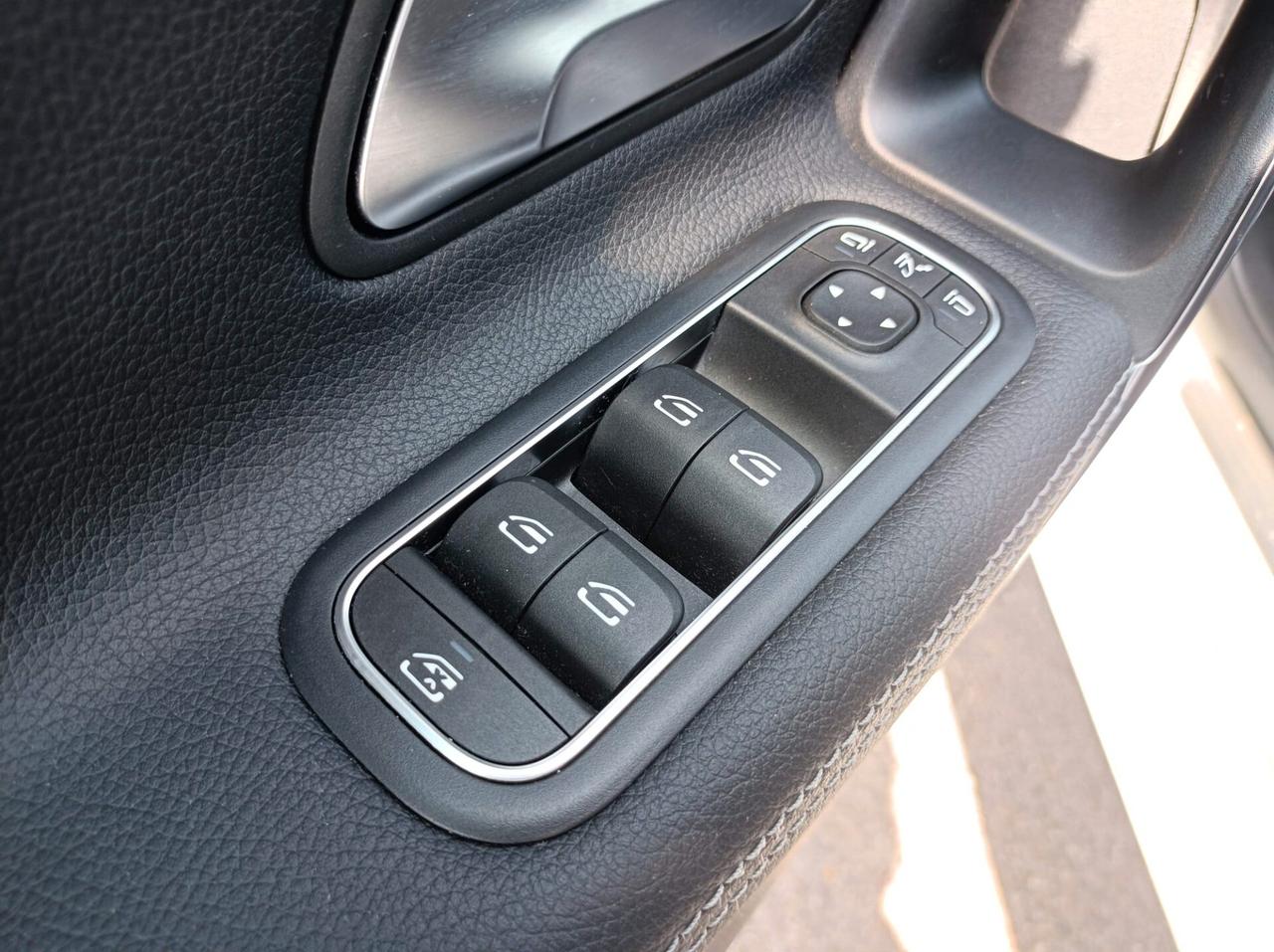 Mercedes-benz A 180 A 180 d Automatic Business Extra