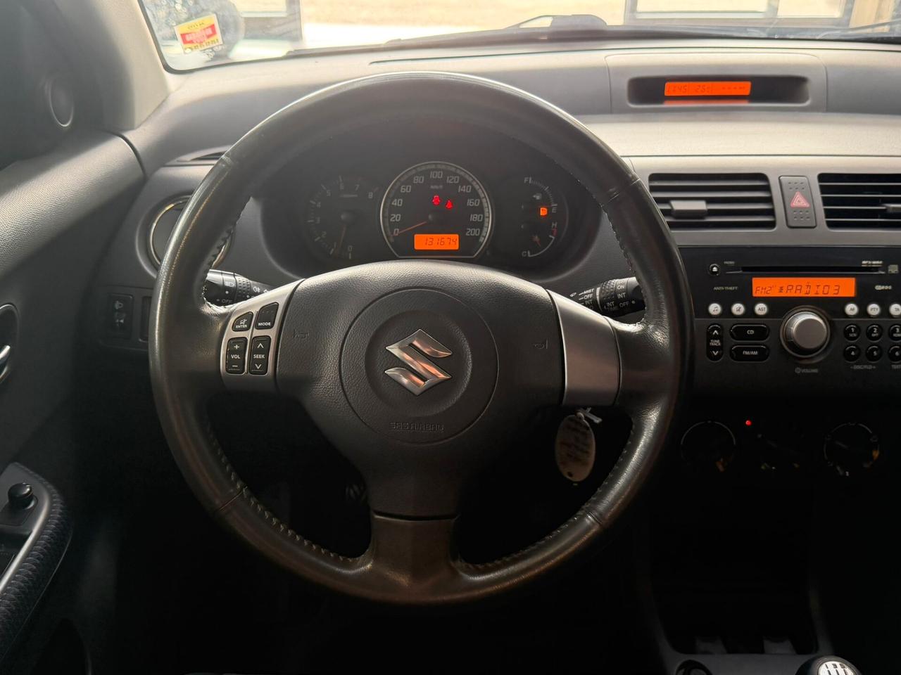 Suzuki Swift 1.3 4x4 5p. GL