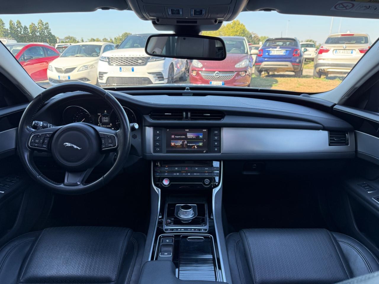 Jaguar XF 3.0 D V6 300 CV aut. R-Sport