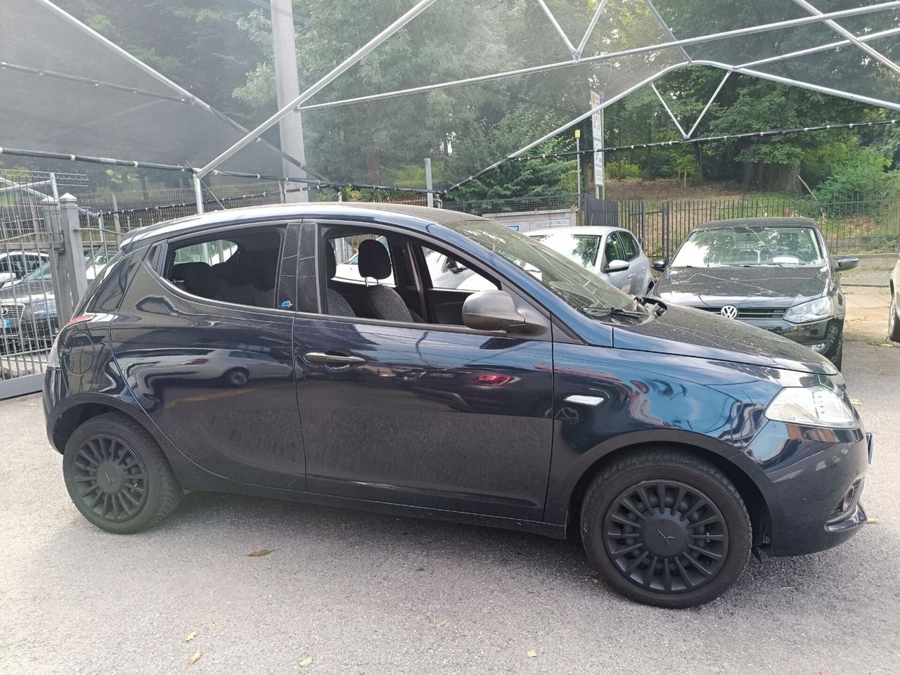 Lancia Ypsilon 1.2 GPL Ecochic Elefantino Blu