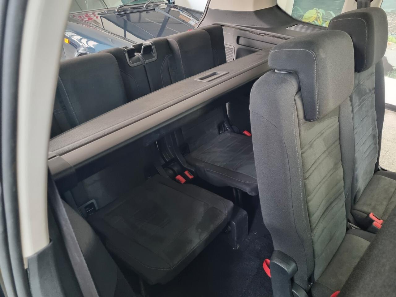 Volkswagen Touran 1.6 TDI 115 CV DSG 7 POSTI, FULL LED, TETTINO, KEYLESS
