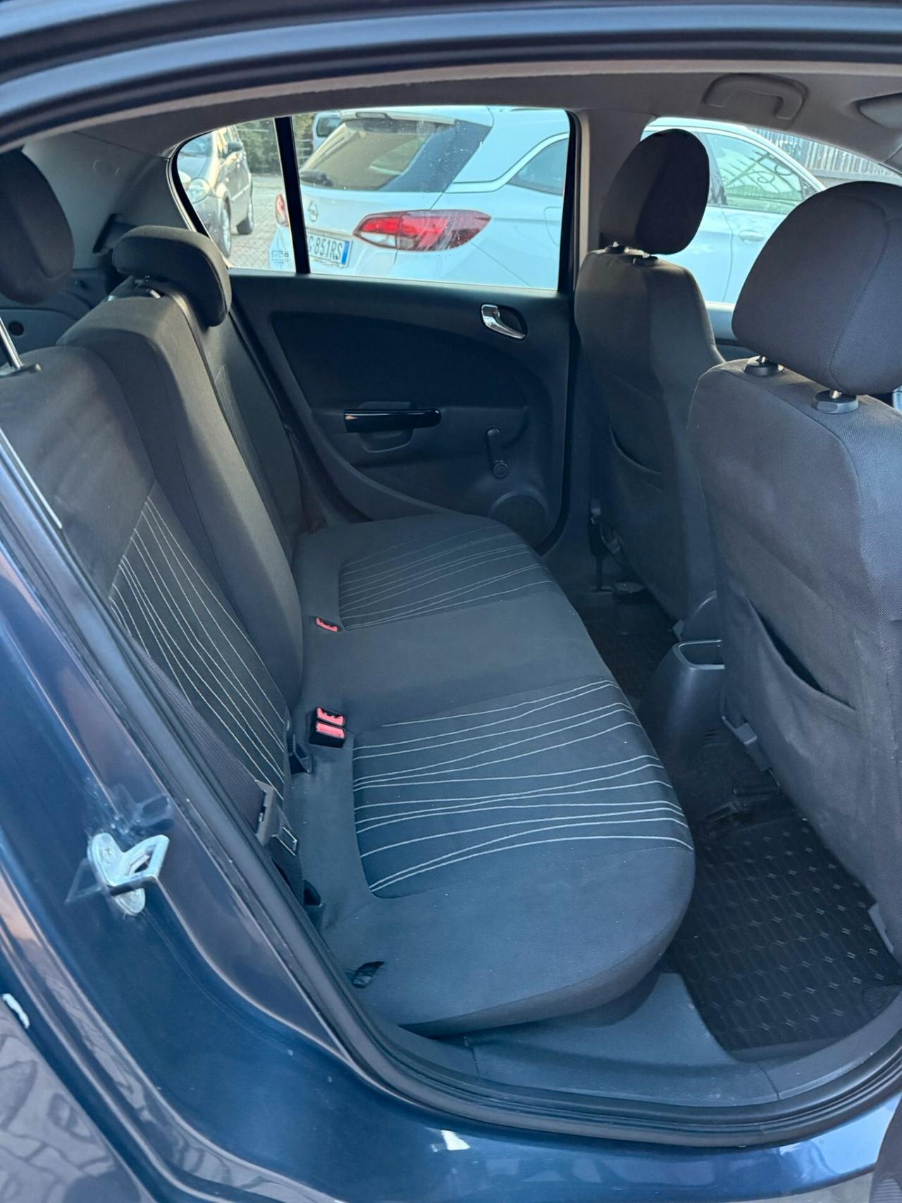 Opel Corsa 1.2 80CV 5 porte GPL-TECH Edition