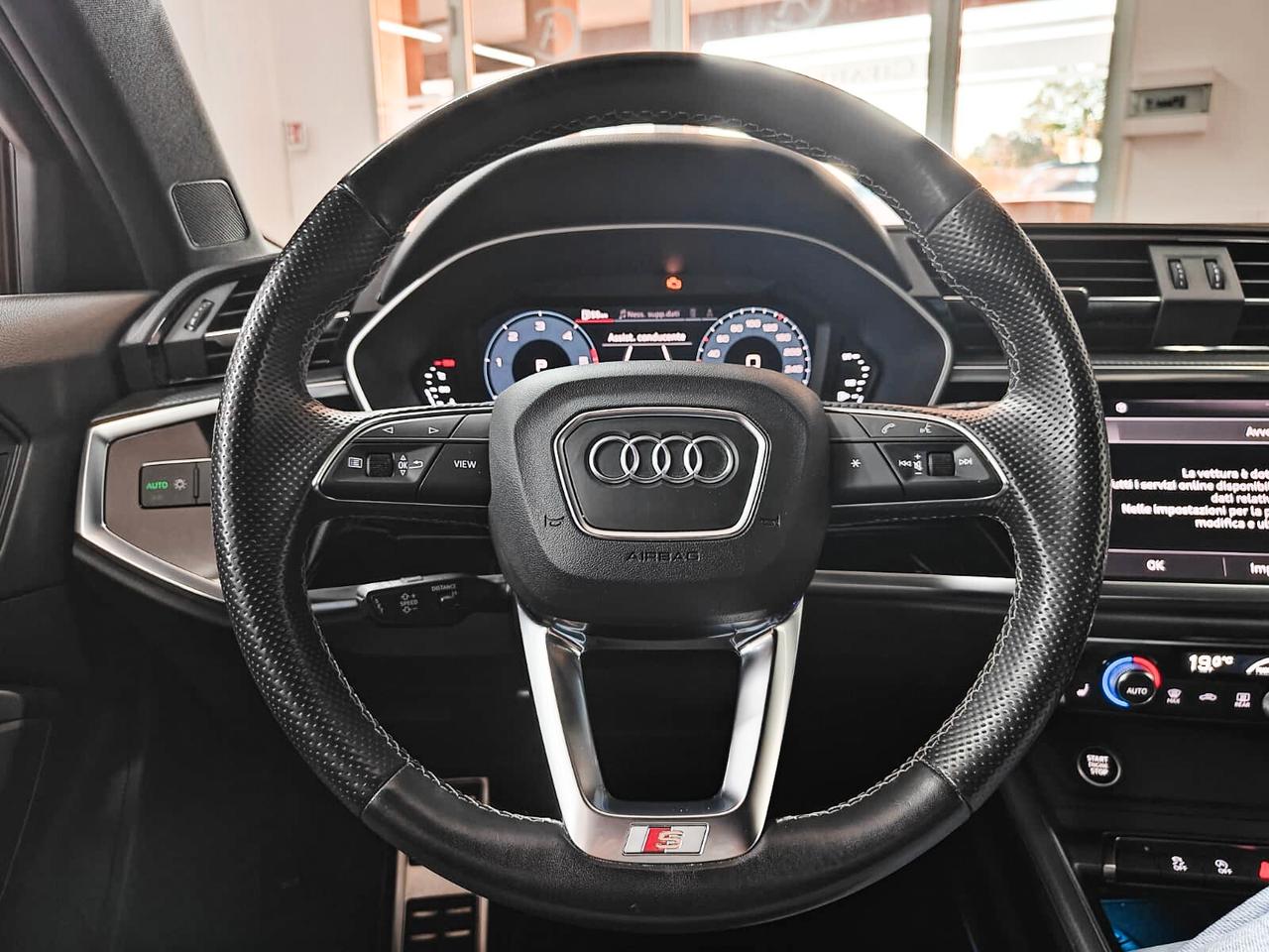 Audi Q3 35 TDI S tronic line edition