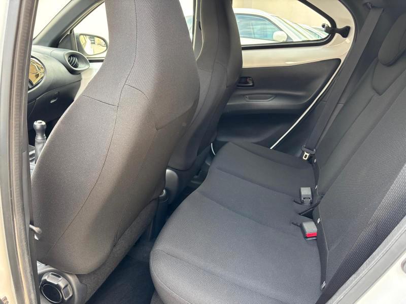 Toyota Aygo X 1.0 Active 72cv