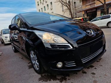 Peugeot 5008 2.0 HDi 150CV Business