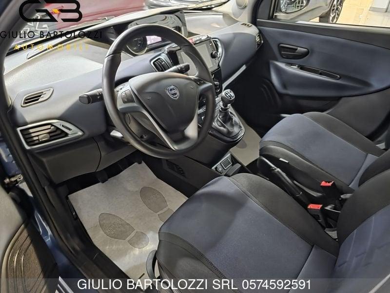 Lancia Ypsilon Ypsilon 1.0 FireFly 5 porte S&S Hybrid Platino