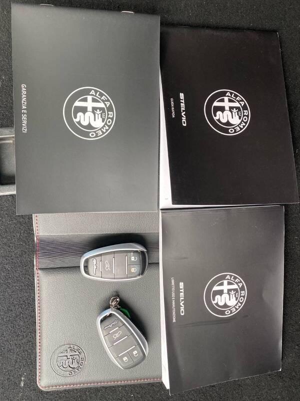 Alfa Romeo Stelvio Stelvio 2.2 t B-Tech Q4 210cv auto *motore nuovo*