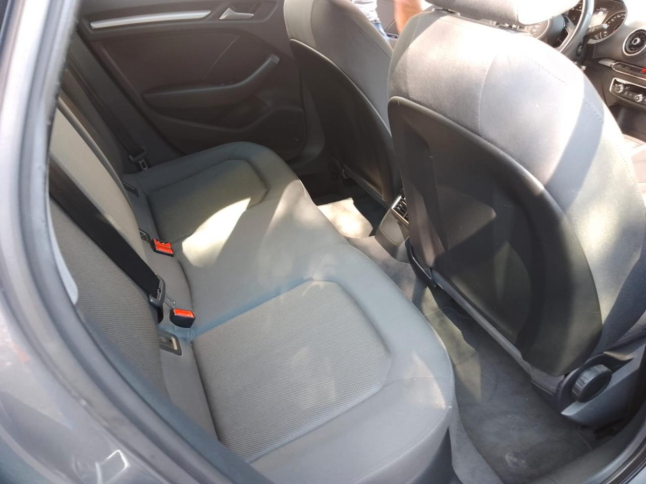Audi A3 SPB 30 TDI Business