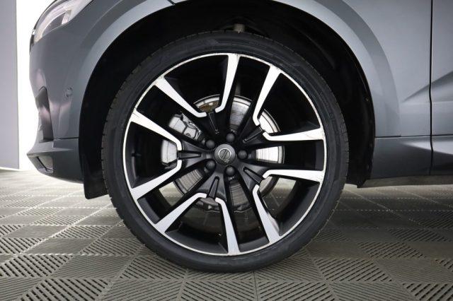VOLVO XC60 XC60 B4 (d) automatico R-design