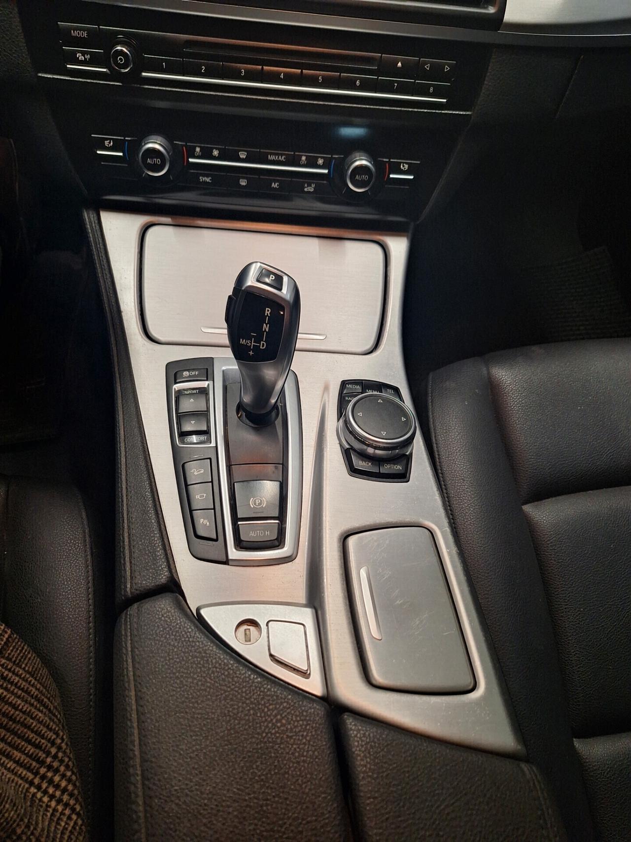 Bmw 520 520d xDrive Touring Luxury