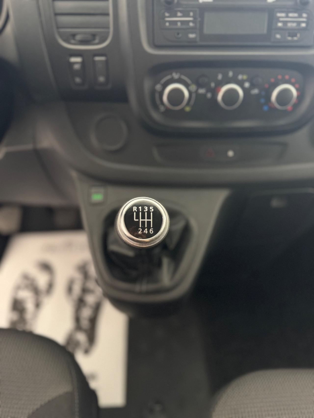 Renault Trafic T29 2.0 dCi 120CV PL-TN Furgone Ice Plus