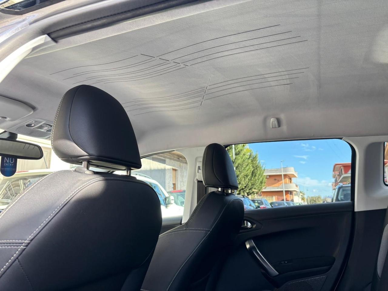 Peugeot 2008 1.6 e-HDi 92 CV Stop&Start Allure