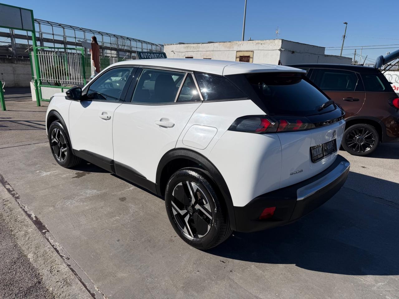 Peugeot 2008 BlueHDi 130 S&S EAT8 Allure