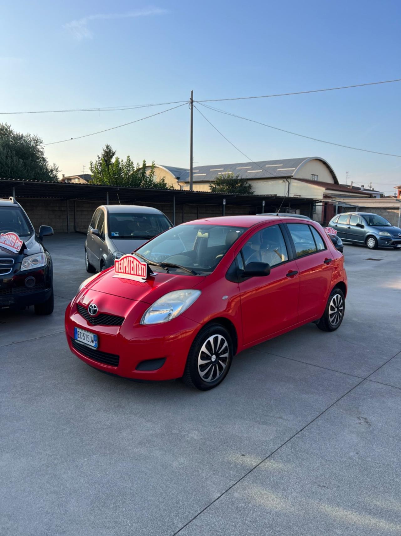 Toyota Yaris 1.0 5 porte