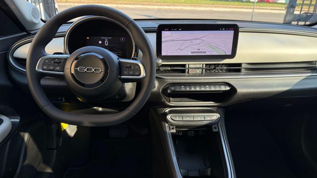 FIAT 600 HYBRID 1.2 110CV DCT MHEV LA PRIMA*24M.G.*CAM360°*