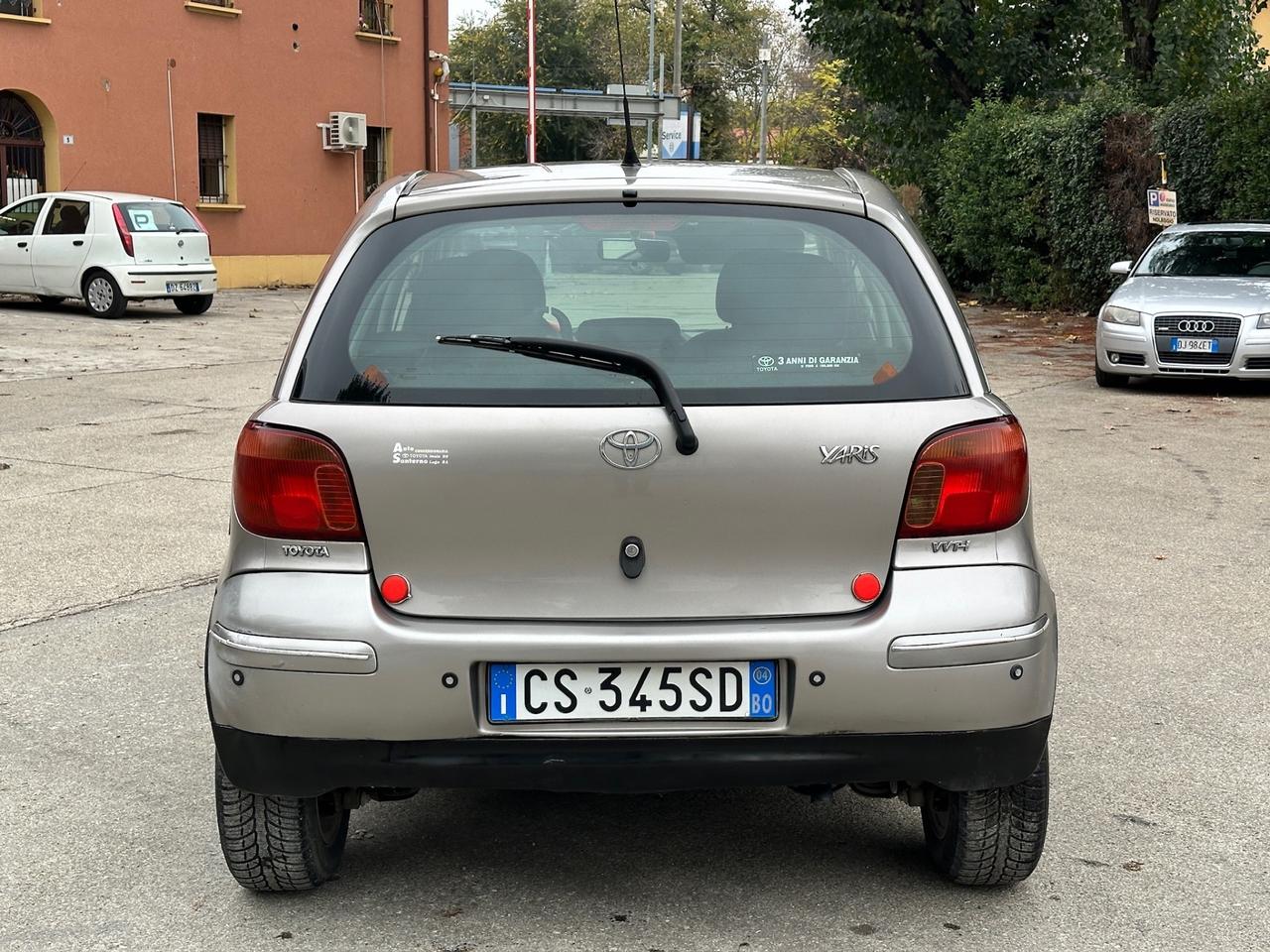 Toyota Yaris 1.0i 16V cat 5 porte Sol X Neopatentati