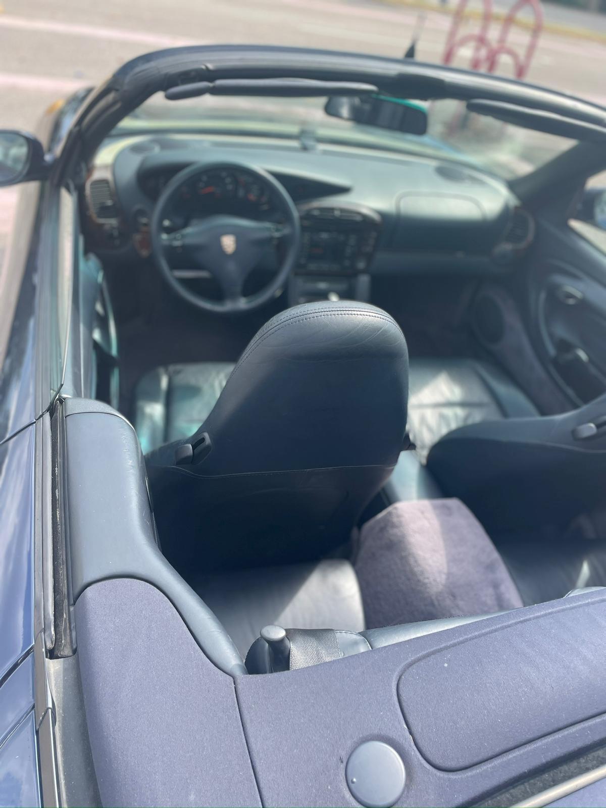 Porsche 911 Carrera 4 cat Cabriolet 1999