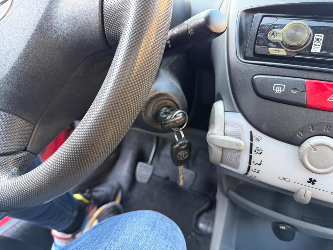 Toyota Aygo 1.0 12V VVT-i 5 porte Sound