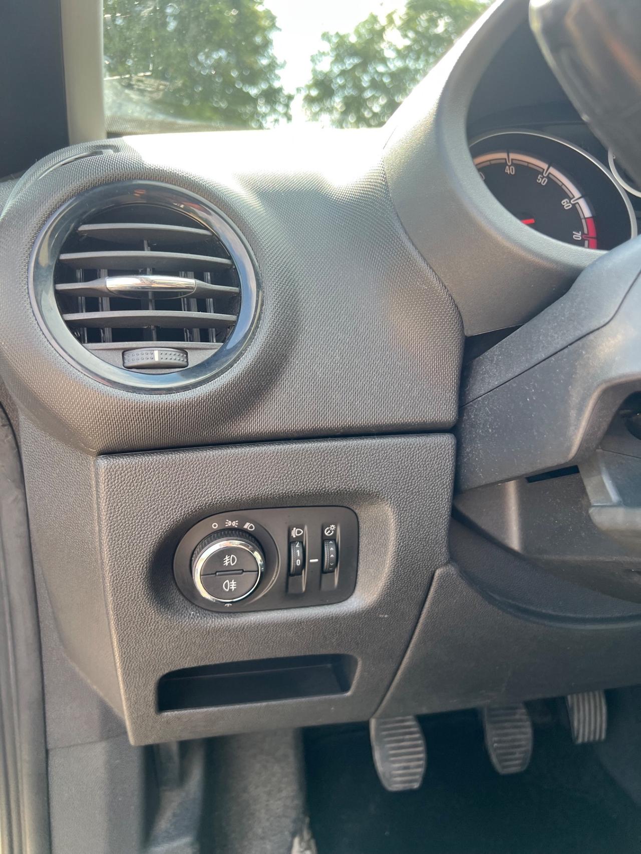 Opel Corsa 1.2 85CV 3 porte GPL-TECH Elective