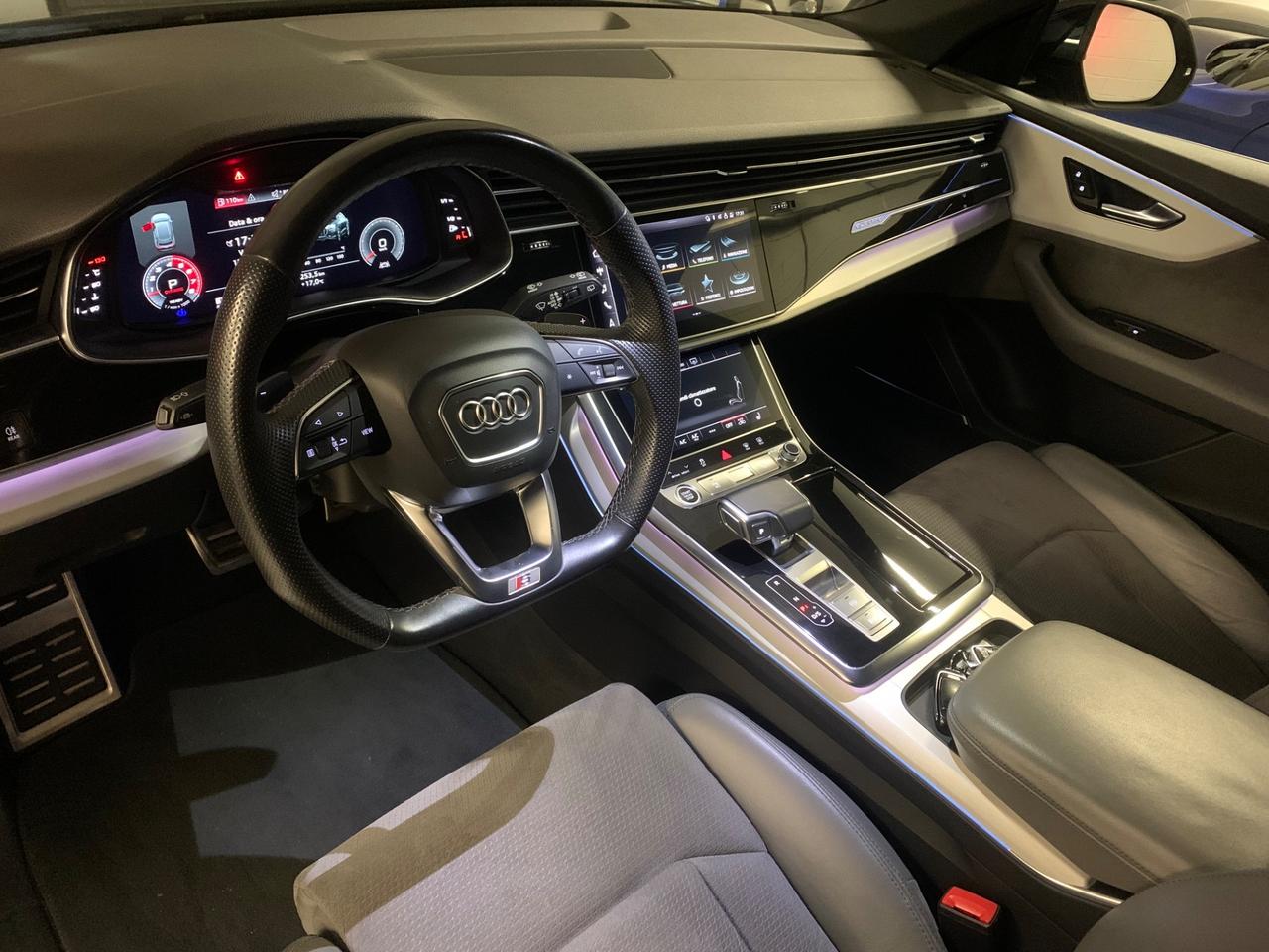 Audi Q8 55 TFSI quattro tiptronic S line