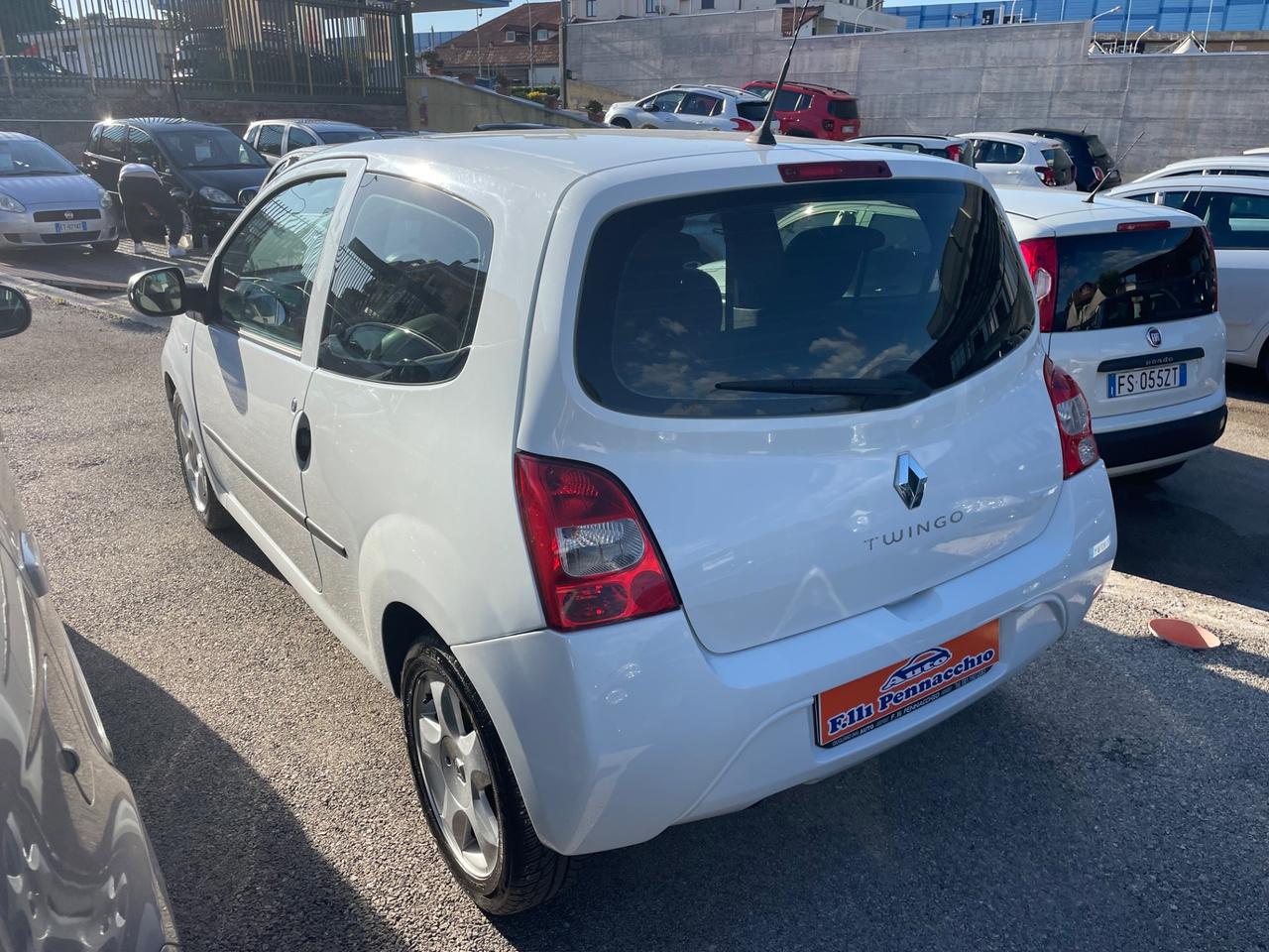 RENAULT TWINGO 1.2 BENZINA 75 (CV) 2010