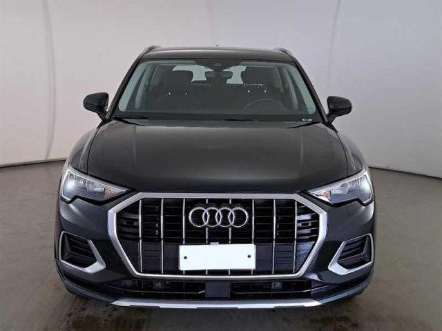 AUDI Q3 35 TDI S tronic Business Advanced