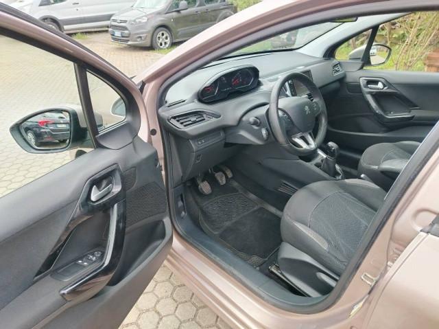 Peugeot 208 1.2 vti 12v Allure 5p