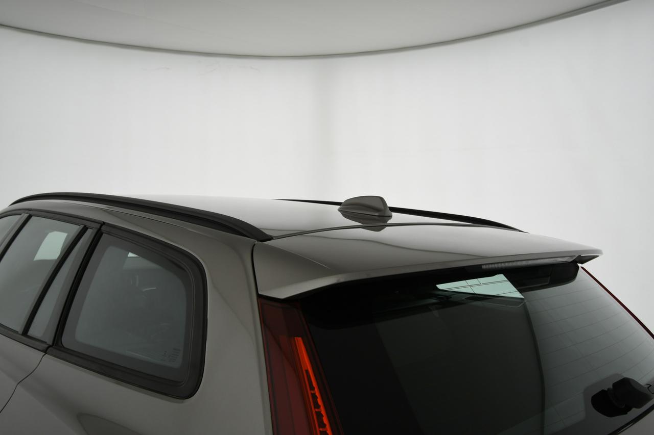 VOLVO V60 2.0 b4 Momentum Business auto NEOPATENTATI+C17"