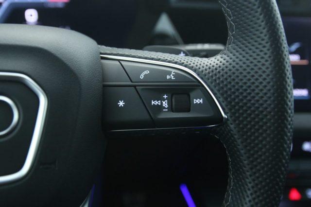 AUDI A3 SPB 35 TFSI S tronic S line edition Black Line