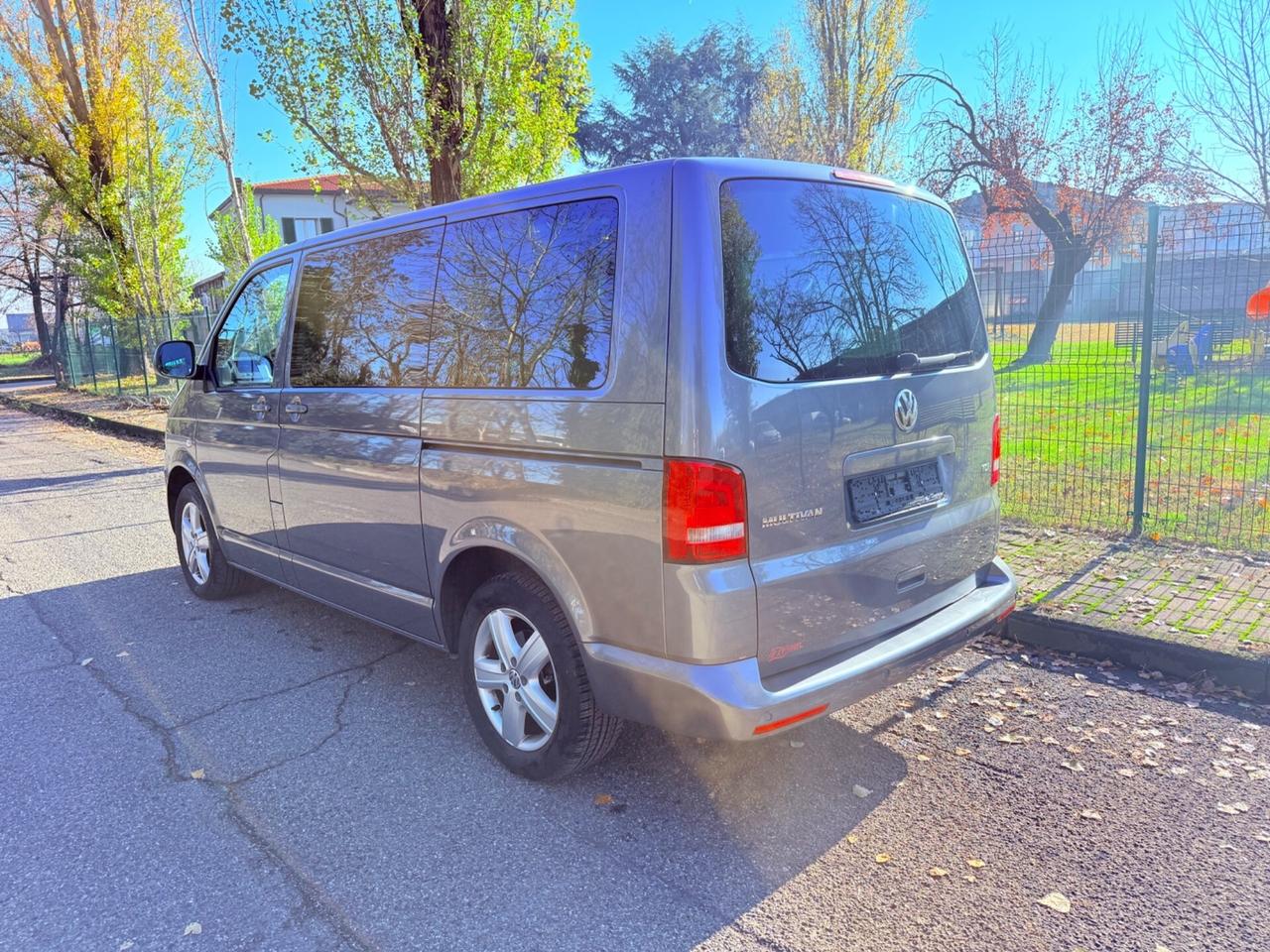 VW Multivan-PARI AL NUOVO 160km 7 POSTI-OK PERMUTE