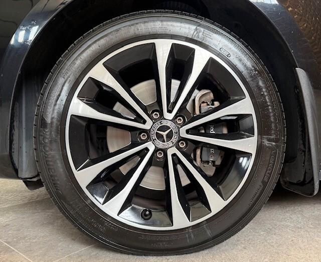 Mercedes-benz V 300 d Automatic 4Matic Premium Extralong